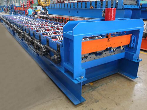 High speed type floor decking roll forming machine